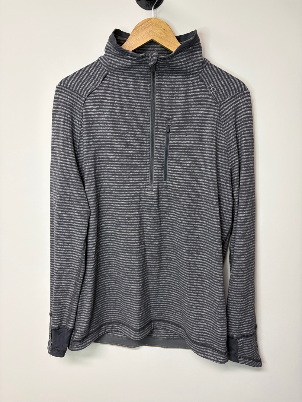 Lululemon Cypress Run 1/2 Zip Pullover Grey Stripe Men’s M